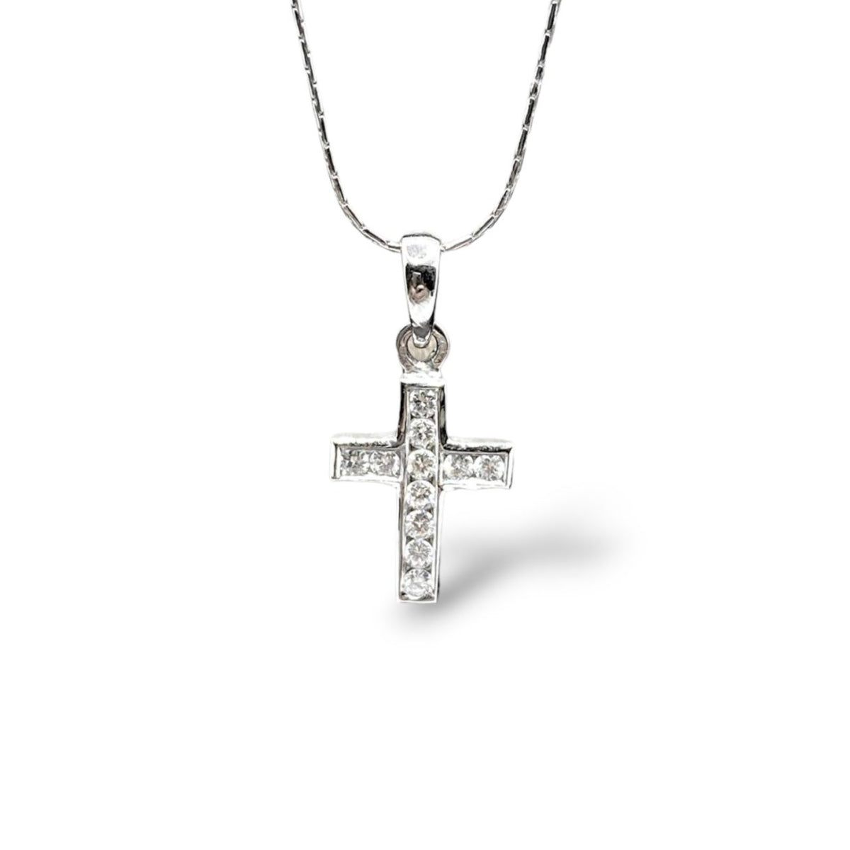 Collana Con Croce in Oro 18KT 18KT e Diamanti Bianchi