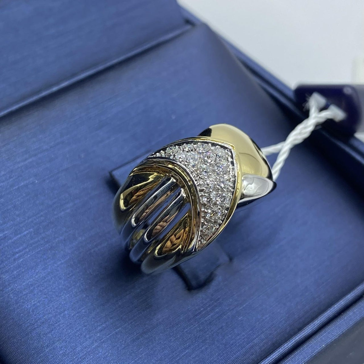 Anello a Fascia in Oro 18KT Bicolore con Diamanti