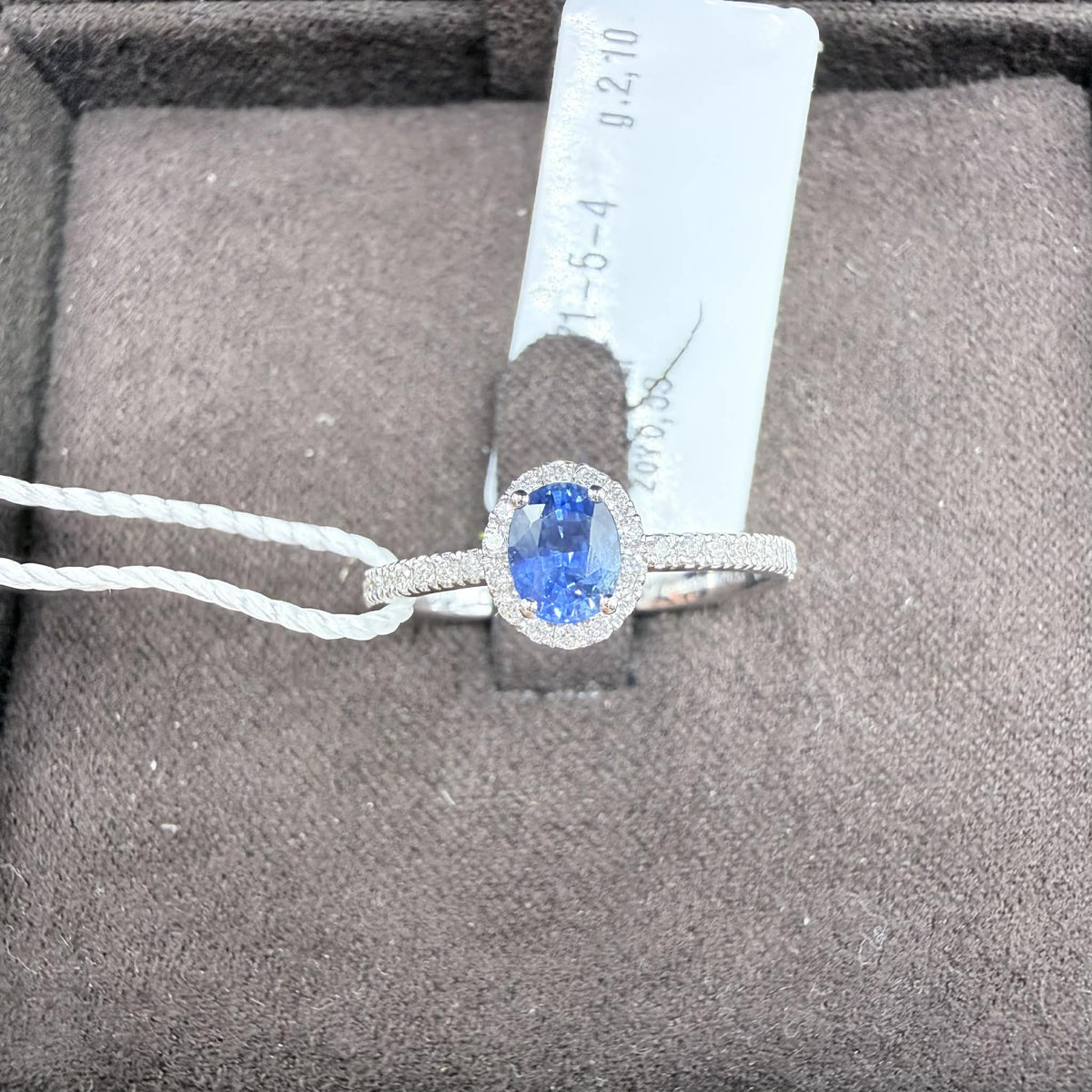 Anello Donna Crivelli con Zaffiro ct. 0,53 e Diamanti