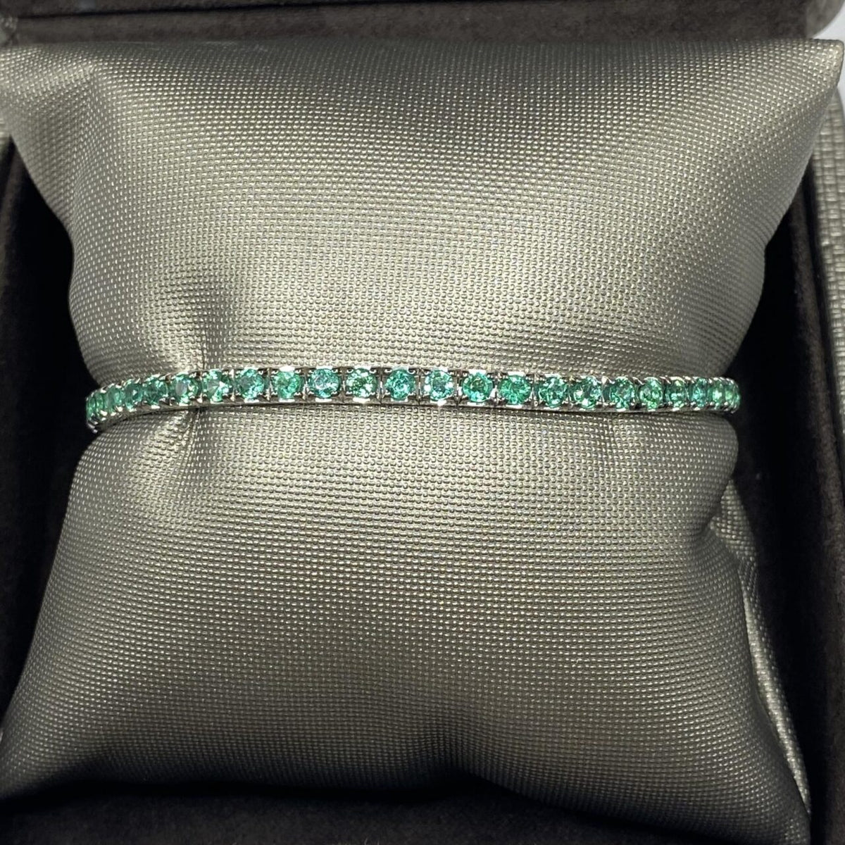 Bracciale Tennis Crivelli in Oro 18KT con Smeraldi Ct. 3,90