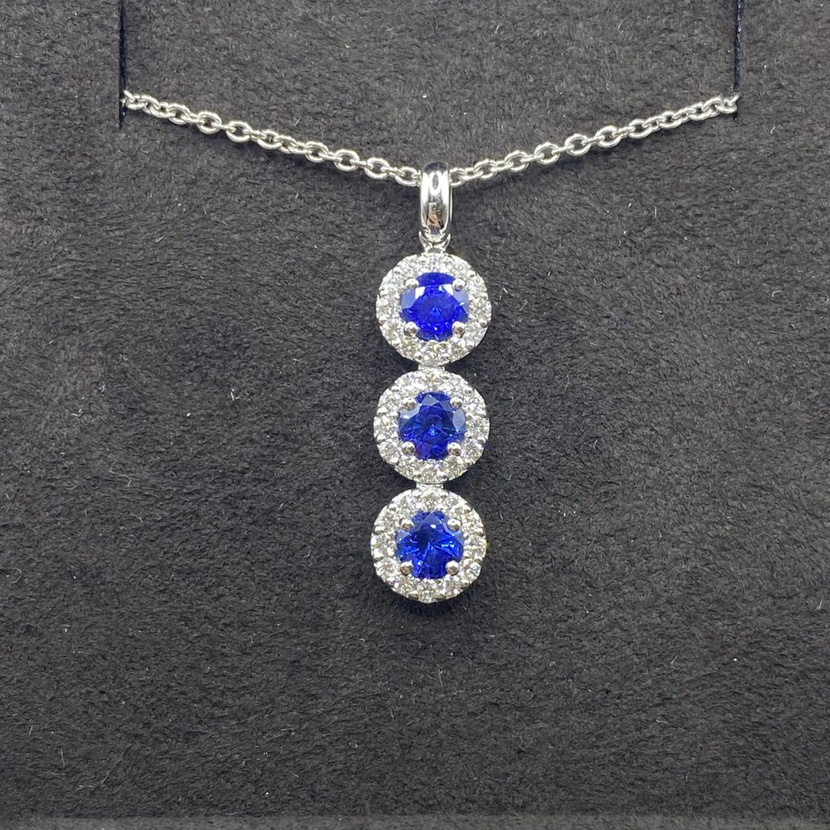 Collana Trilogy Crivelli in Oro 18KT 18KT con Diamanti e Zaffiri Ct. 0,92