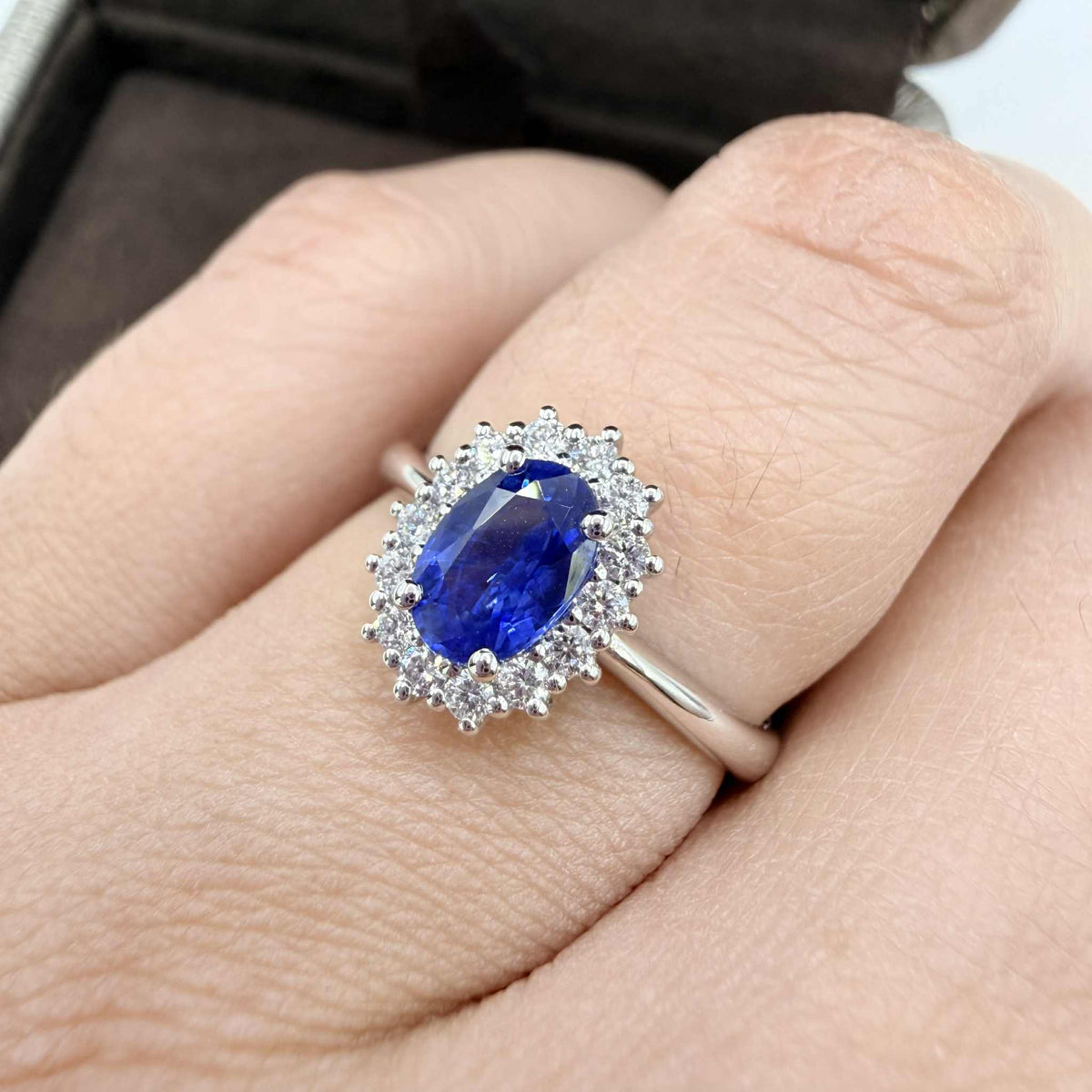 Anello Donna Crivelli con Zaffiro 0,92 e Diamanti