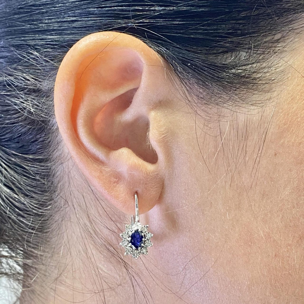 Orecchini Donna Oro 18KT con Zaffiri Ct. 1.10 e Diamanti