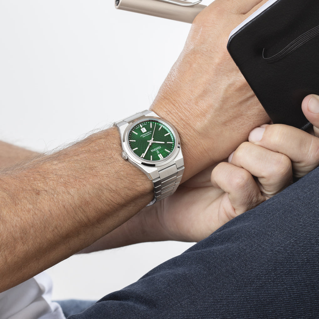 Orologio Uomo Festina in Acciaio Swiss Made Solo Tempo