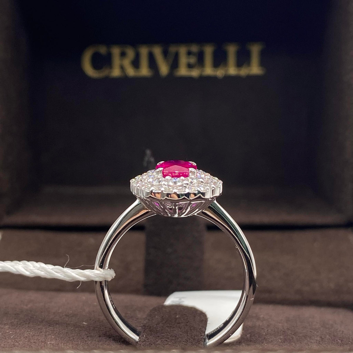 Anello Donna Crivelli con Rubino Ct 0,88 e Diamanti