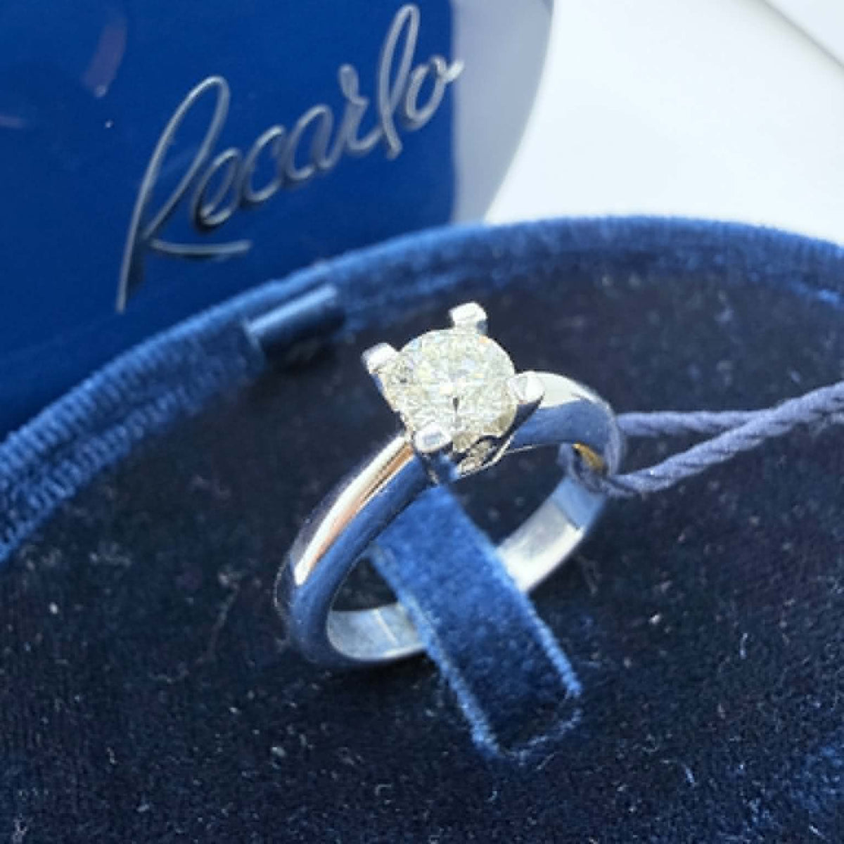 Anello Solitario Recarlo in Oro 18KT 18KT e Diamante 0,51 G-IF