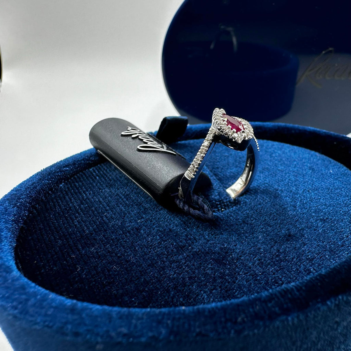 Anello Donna Recarlo con Rubino ct 0.29 e Diamanti