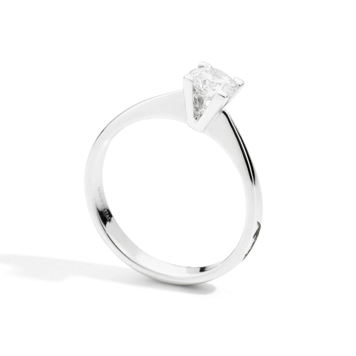 Anello Solitario Recarlo Maria Teresa Ct 0.83