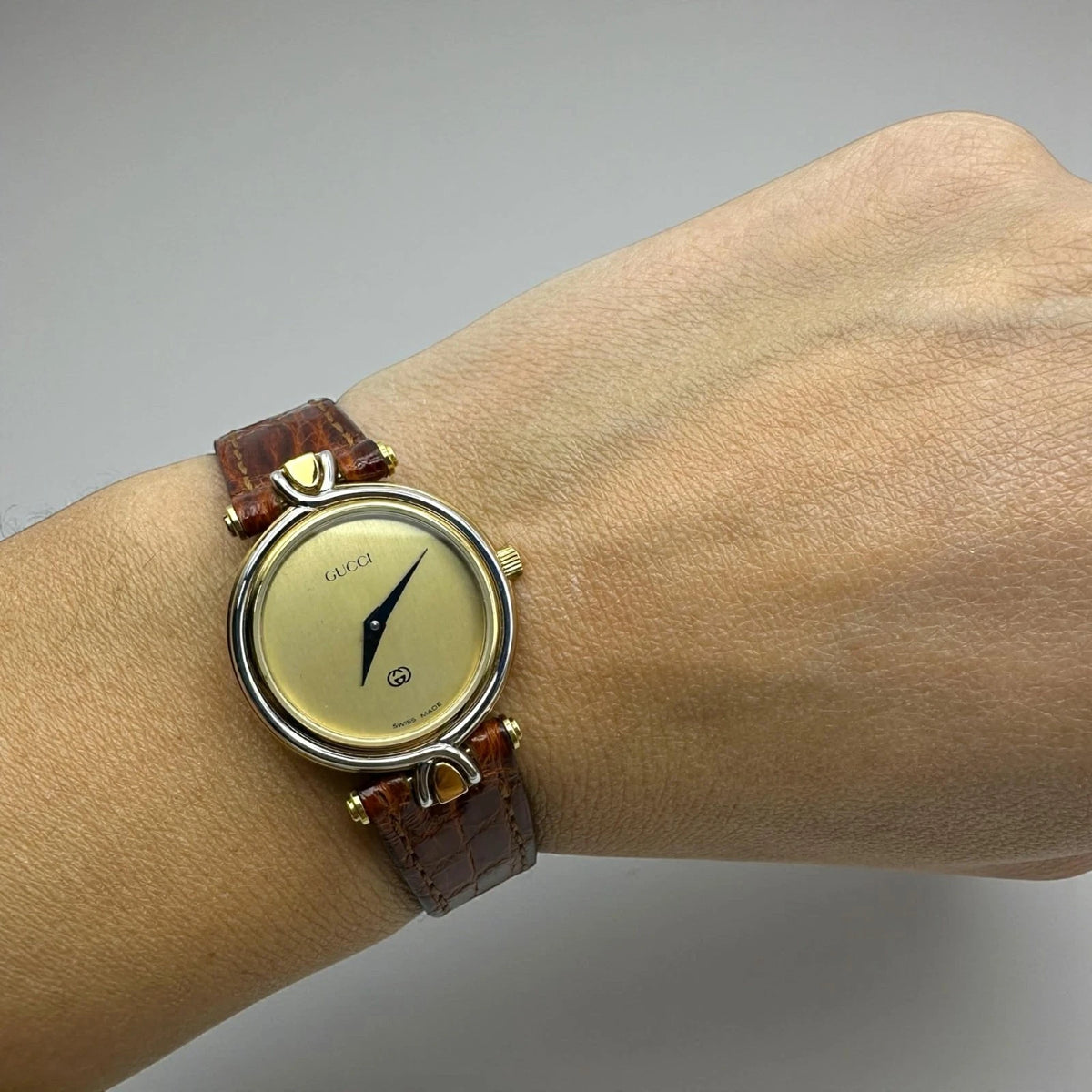 Orologio Donna Gucci con Cassa Laminata in Oro Movimento Swiss Made Solo Tempo