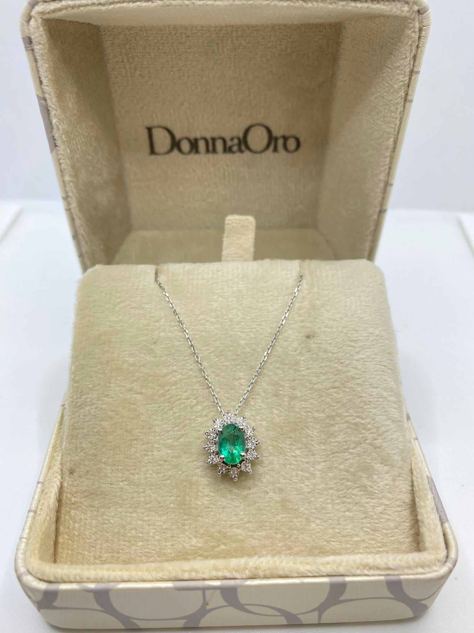 Collana Donna Donna Oro con Smeraldo e Brillanti - Dartizio Gioielli